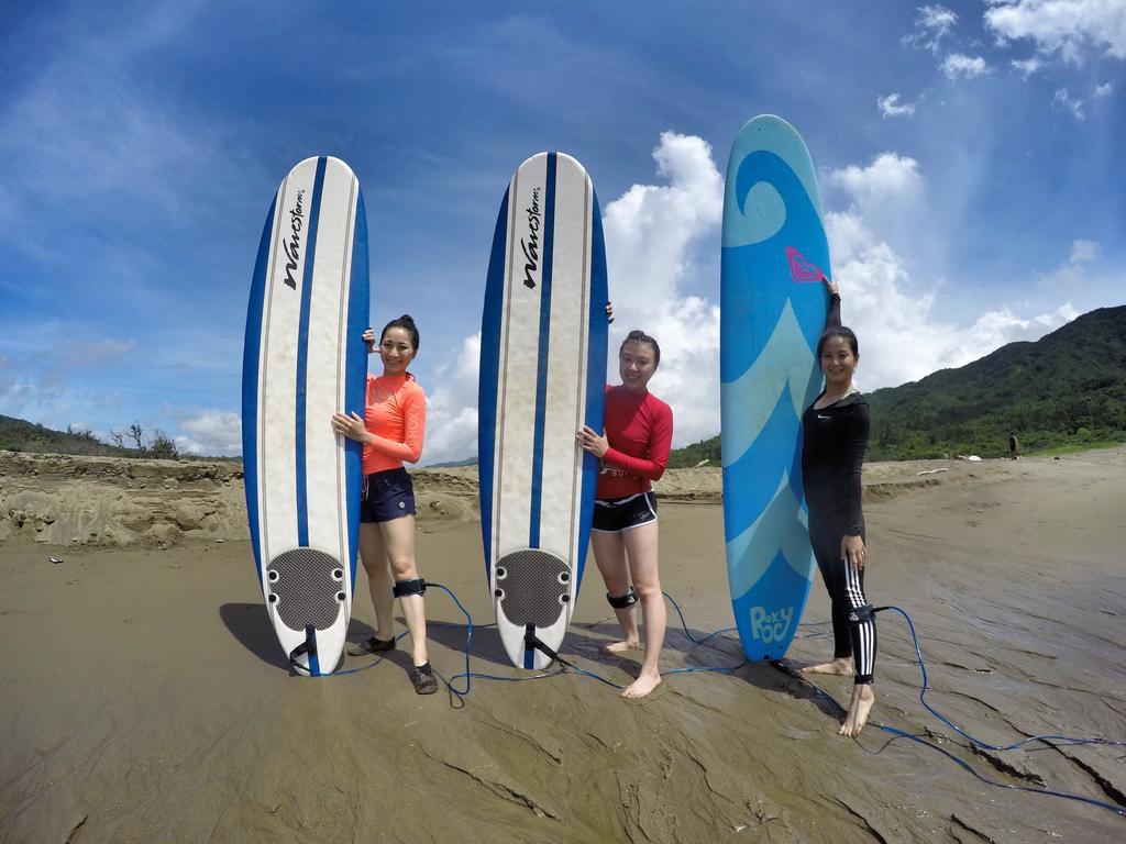 Imanuel Surfing B&B Хенгчун Экстерьер фото
