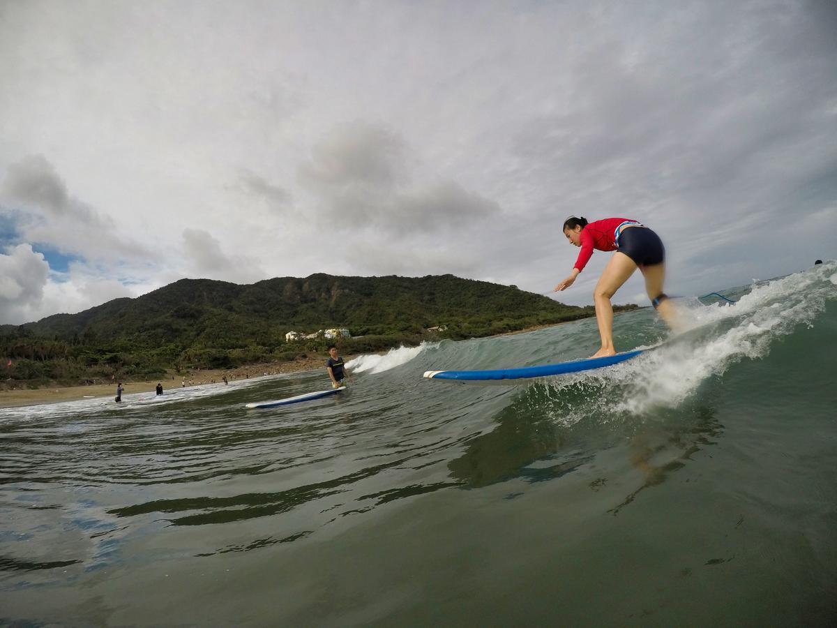 Imanuel Surfing B&B Хенгчун Экстерьер фото