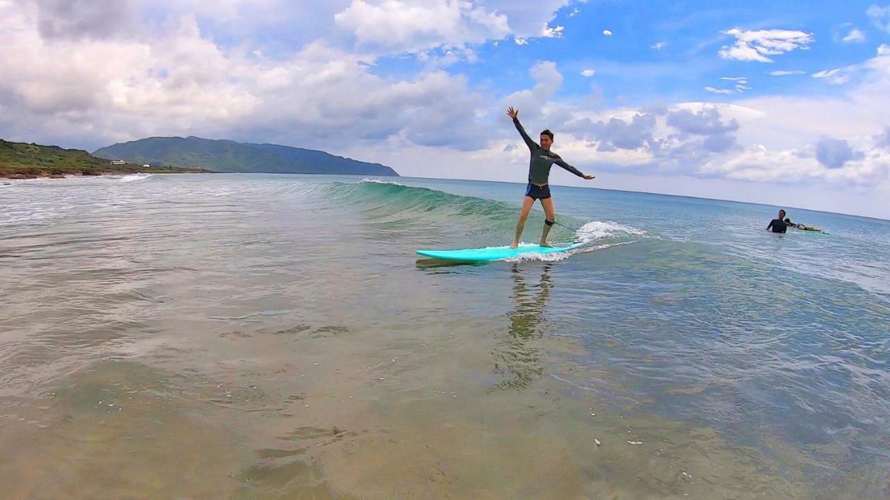 Imanuel Surfing B&B Хенгчун Экстерьер фото